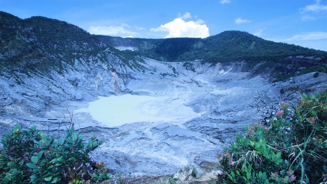 私家團連午餐，萬隆覆舟火山、溫泉與麝香貓咖啡之旅