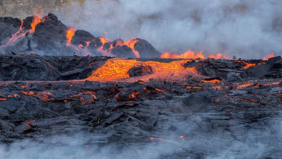 Escursione al vulcano Fagradalsfjall/Meradalir con partenza da Reykjavik (guida professionale)