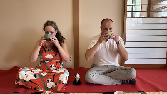 Osaka Culinary Journey with Ramen, Sushi and Tea Ceremony