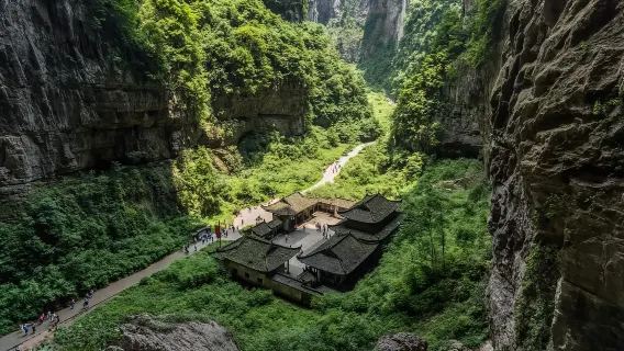 Puente Natural Tres de Wulong + Garganta de Longshui