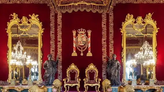 Spain + Madrid Royal Palace + Prado Museum + Puerta del Sol + Retiro Park one-day tour