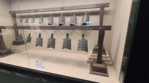 2-hour in-depth guided tour of the Shanghai Museum Bronze Gallery [includes headsets/less than 15 people/join-in/2-hour professional tour guide service]