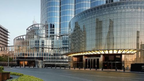 Lunch or Dinner at Armani Mediterranean in Dubai|Spectacular musical fountain with Mediterranean/Italian/Japanese flavors available 3