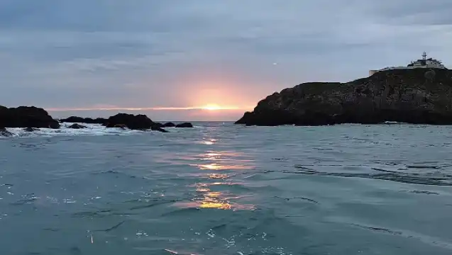 舟山海釣包船朱家尖快艇拼船遊釣東海租船釣魚長橋海洋旅遊艇浙江漁船老周