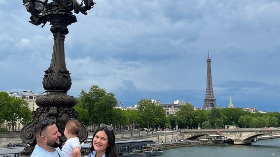 Paris:Lawatan Sehari Penuh Persendirian dengan Jurupandu Tempatan Bahasa Inggeris/Español