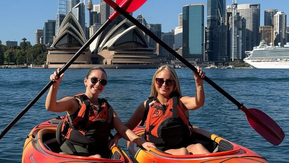 Sydney: Opera House and Harbour Guided Kayak Tour