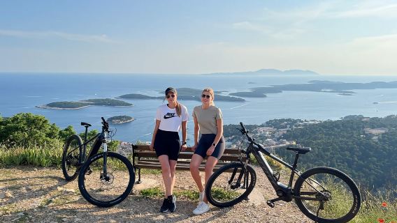 Recorrido privado en bicicleta eléctrica por la isla de Hvar (autoguiado)