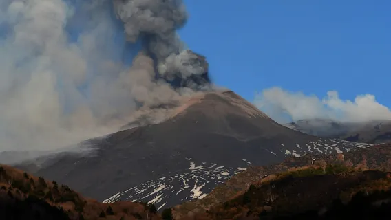팔레르모 출발 에트나산 & 타오르미나 다국어 투어