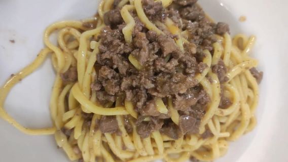 Pisa: Ultimate Food Tour with Full Tuscan Meal with a Local