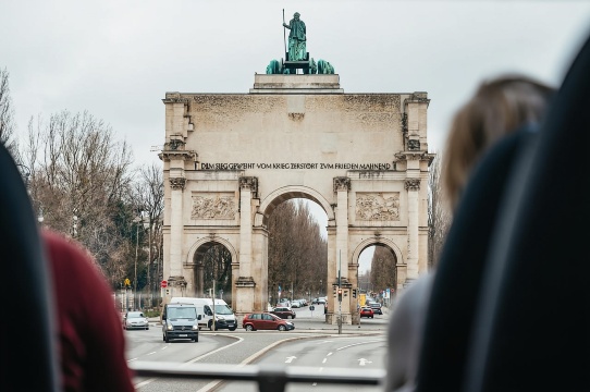 Munich: City Bus Tour & FC Bayern Munich Allianz Arena Tour