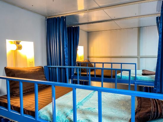 Blue Shore Pavilion Room Type - Bed In Bed In Dormitory With AC (Mixed Gender)