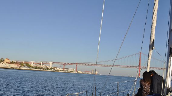 Romantic private cruise with sparkling wine Lisbon