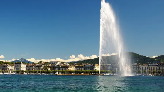 (STTG04) - Crociera turistica a Ginevra con vino e aperitivo