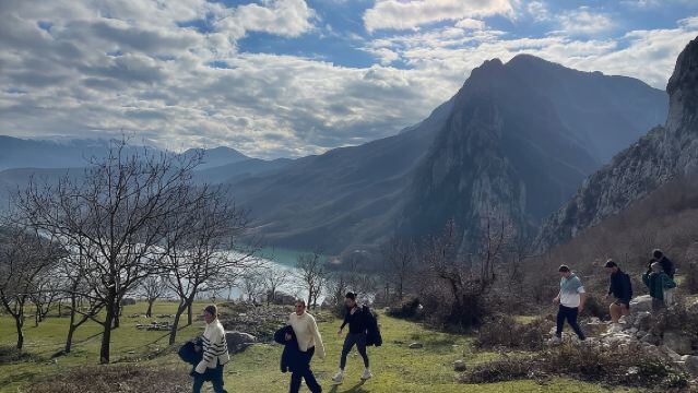 Dari Tirana - Tur Hiking ke Danau Bovilla & Gunung Gamti