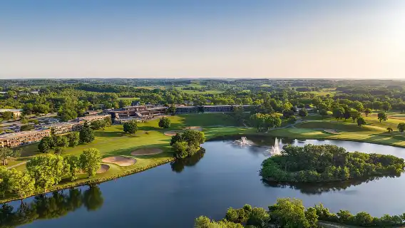 1-Day Tour Lake Geneva & Anderson Japanese Gardens