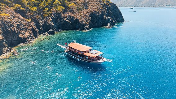 Ab Antalya/Kemer: Suluada-Bootsfahrt mit Mittagessen und Schnorcheln