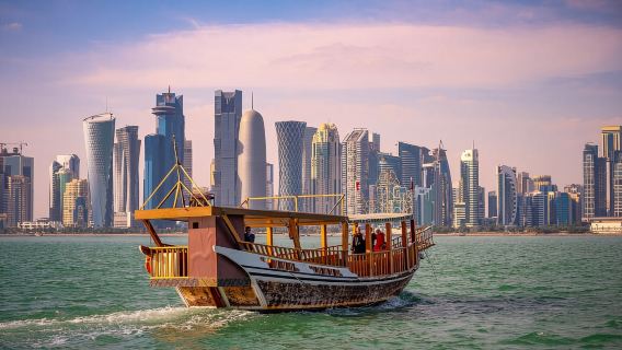Doha: crociera serale in dhow con Box Park, Corniche e Pearl