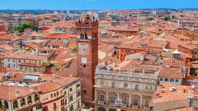 【維羅納】競技場-朱麗葉故居-古城漫步-可登山纜車俯瞰愛之城