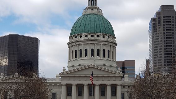 St Louis: 75-Minute City Trolley Tour