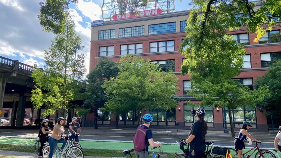 Bike Around Portland Oregon: Art, Culture, Bridges, Poetry