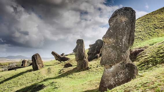 Tour privado: Lo más destacado de la Isla de Pascua (día completo)