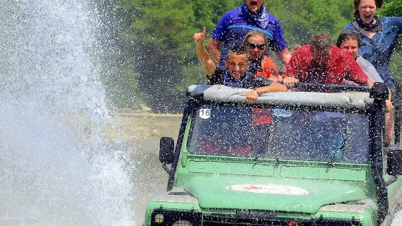 Tour safari in jeep a Marmaris con cascate e battaglie d'acqua