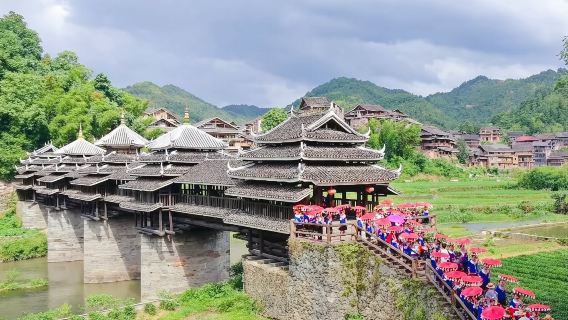 柳州 + 月野洞村 + 「左美」ライブパフォーマンス + 三江鼓楼 / 多言語ガイド@