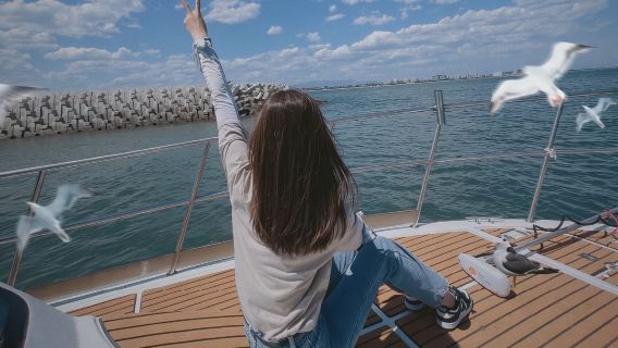 河北秦皇島13公尺豪華釣艇包船出海觀光+海釣3小時【專業船長教學+免費提供釣竿魚餌+全程無二次消費】