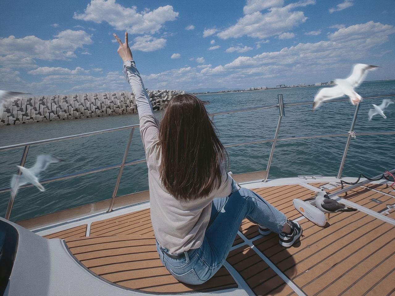 河北秦皇島13公尺豪華釣魚艇包船出海觀光+海釣3小時【專業船長教學+免費提供魚竿魚餌+全程無二次消費】