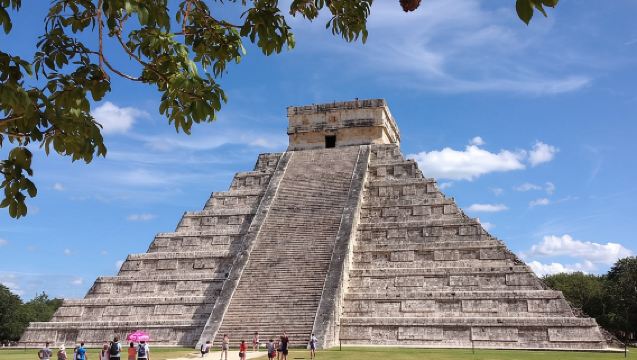 ทัวร์ชีเชนอิตซา บ่อน้ำศักดิ์สิทธิ์สวยงาม และบายาโดลิด แบบออลอินคลูซีฟ