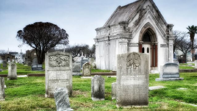 Galveston's Haunted Cemetery Walking Tour