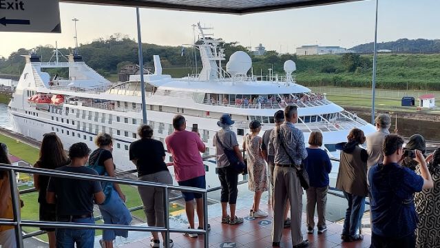 Tour Privato e Personalizzato di Mezza Giornata al Canale di Panama e alla Città