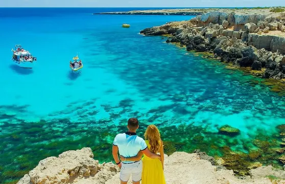 格雷科角藍湖及聖納帕之旅