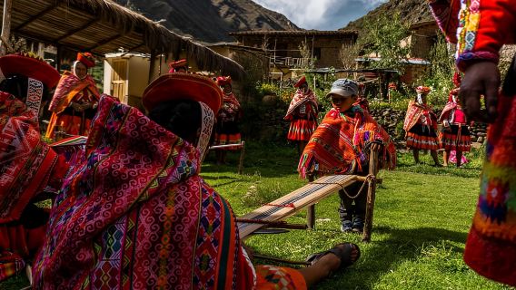 Incontro tra cultura e tradizione andina a Huilloc