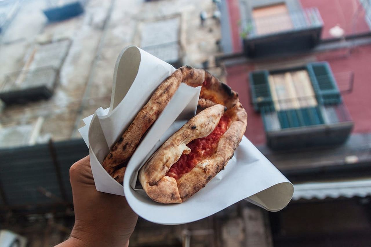 Naples Street Food Scene Tour: Small-Group Tasting Adventure