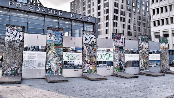 Berlin Wall walking tour from Checkpoint Charlie to Brandenburg Gate