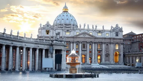 Skip the Line: Vatican and Sistine Chapel with Guided Tour