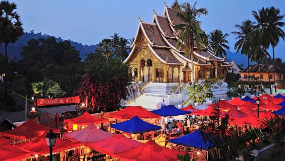 Königspalast Luang Prabang + Berg Phousi, Provinz Luang Prabang, Laos – Tagesausflug