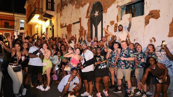 Old San Juan Bar Crawl: Experience Local Hotspots