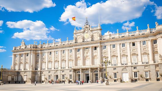 ทัวร์ชมพระราชวังหลวงแห่งมาดริดพร้อมตั๋วเข้าชม บริการเข้างานด่วน