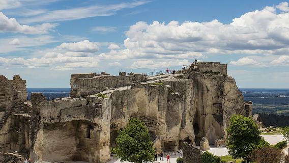 Tour of Avignon, St Remy, Les Baux et Pont du Gard from Avignon