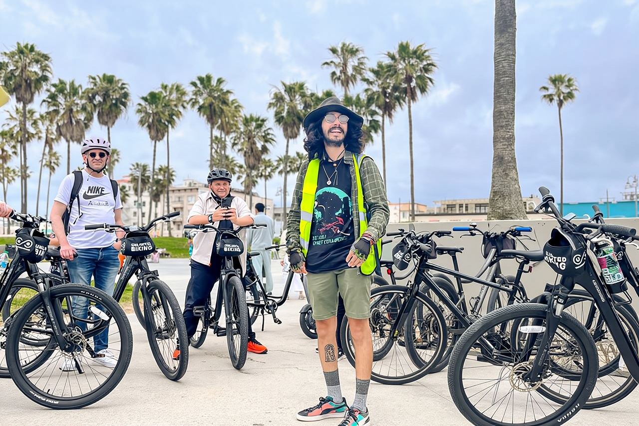 Santa Monica and Venice Beach 3-Hour Bike Guided Tour