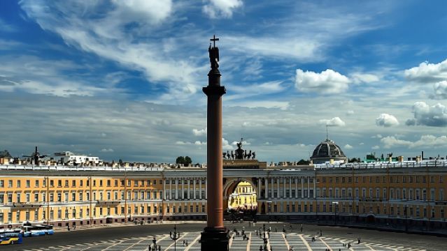 1-day tour of Saint Petersburg city attractions (Winter Palace Museum + Pushkin House Museum)