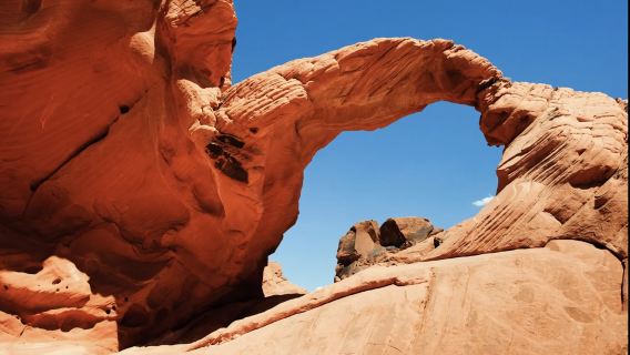 美國拉斯維加斯火焰谷州立公園&七彩石【普通話專車、舒適純淨】