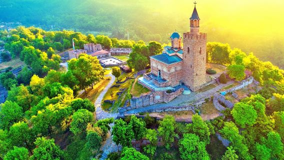 excursión de un día a la antigua capital de Veliko Tarnovo, Bulgaria, desde Bucarest, Rumanía