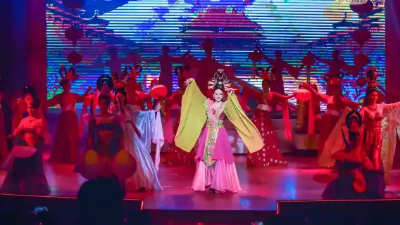 曼谷金東尼人妖秀【經典秀場|VIP坐席|普通座