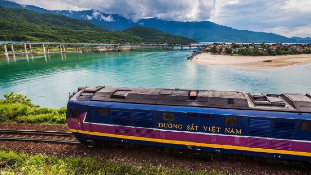 Hue Citadel tour by authentic Train via Hai Van Pass from Da Nang