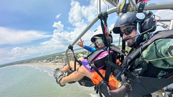 Cartagena: Paratriking Flight from the Beach