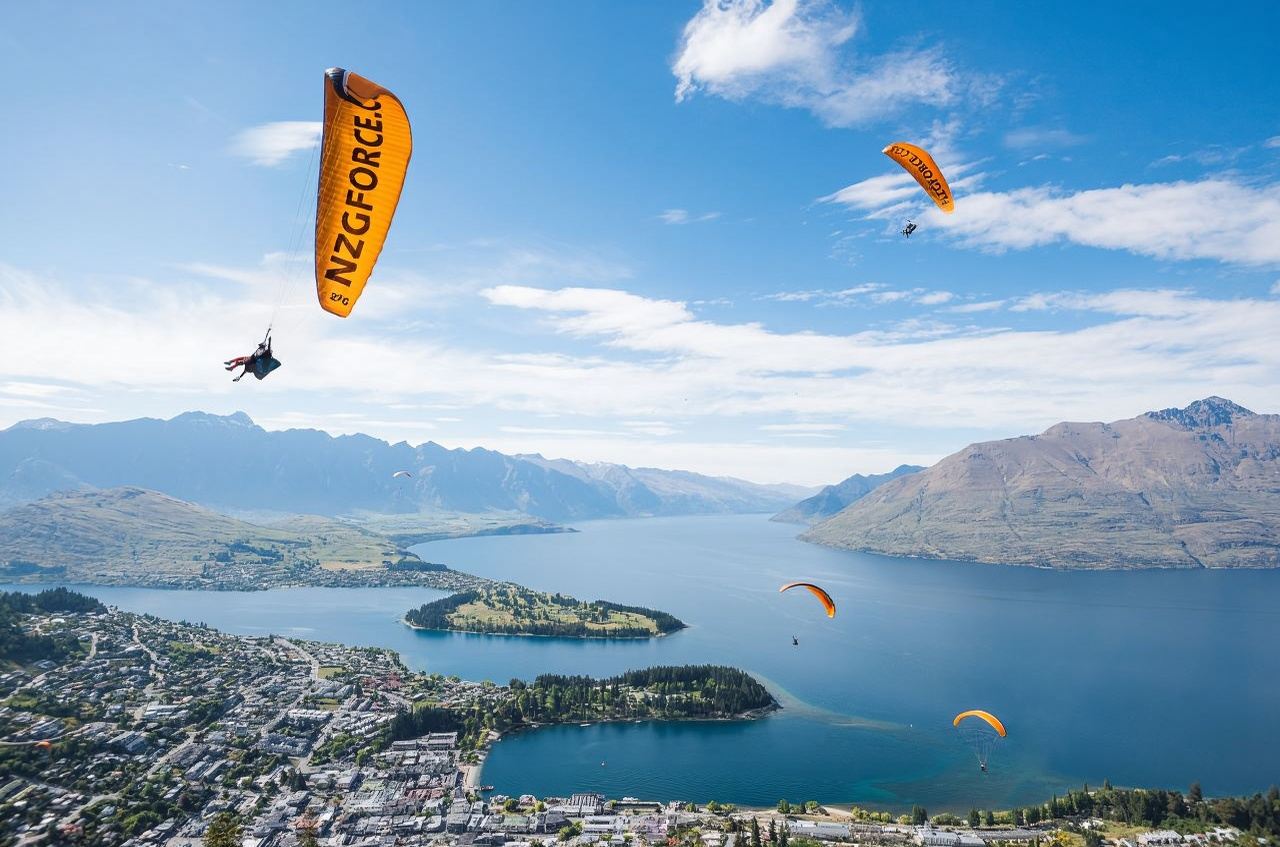 皇后鎮山滑翔傘飛行體驗【紐西蘭南島 皇后鎮滑翔傘Gforce/Skytrek皇冠峰Skyline山頂滑翔傘】