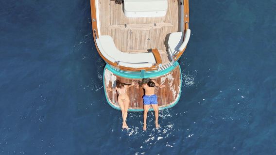 Portofino: Small-Group Boat Tour to San Fruttuoso & Camogli